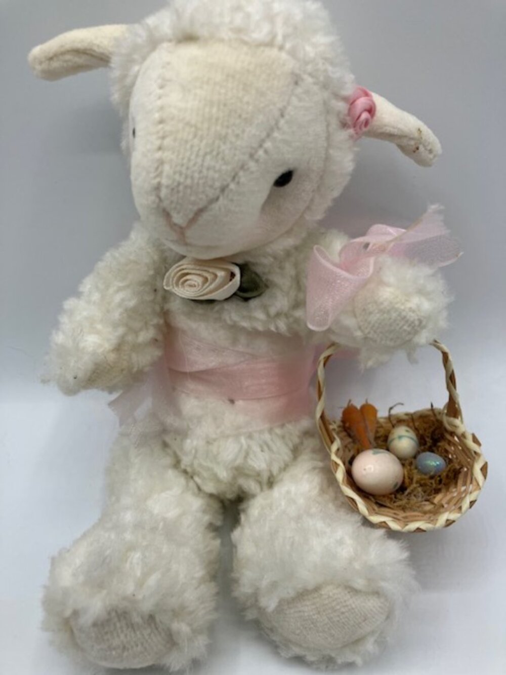 Plush‎ Lamb and Basket Articulated Joints Basket Ribbons Bows Carrots Eggs